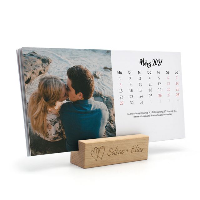 Tischkalender mit Holzfuß